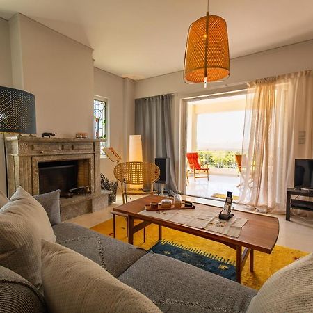 Spacious Apartment In Kavouri Athènes Extérieur photo