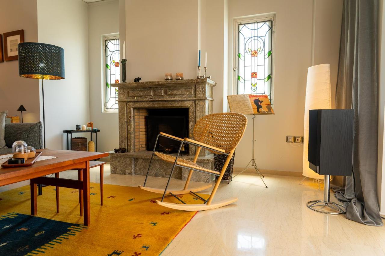 Spacious Apartment In Kavouri Athènes Extérieur photo