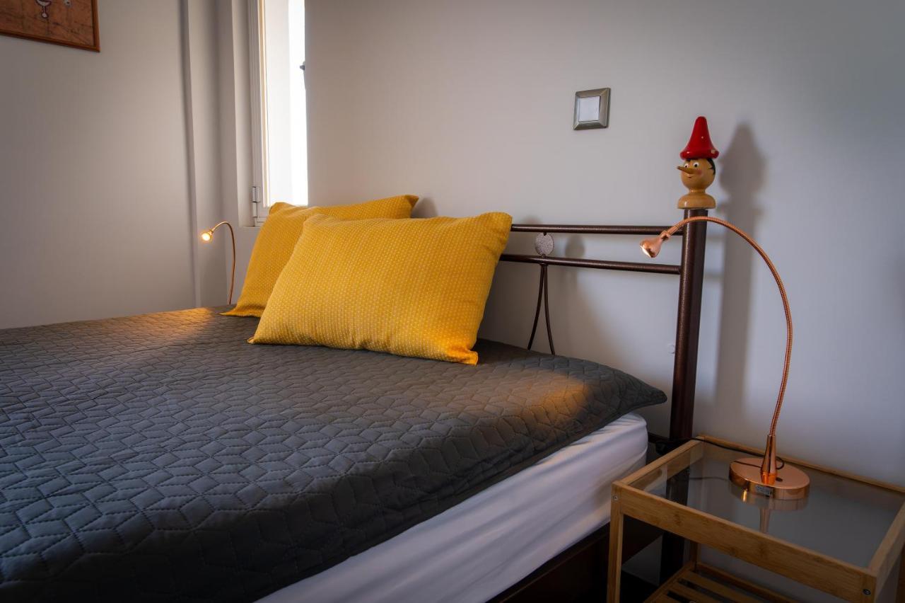 Spacious Apartment In Kavouri Athènes Extérieur photo